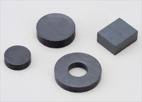 Ferrite disc magnet